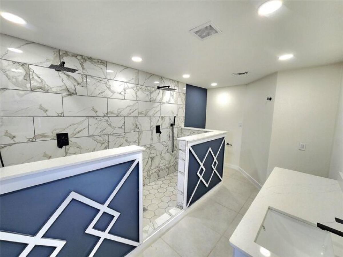 Picture of Home For Sale in North Richland Hills, Texas, United States