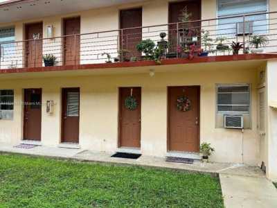 Apartment For Rent in Miami, Florida