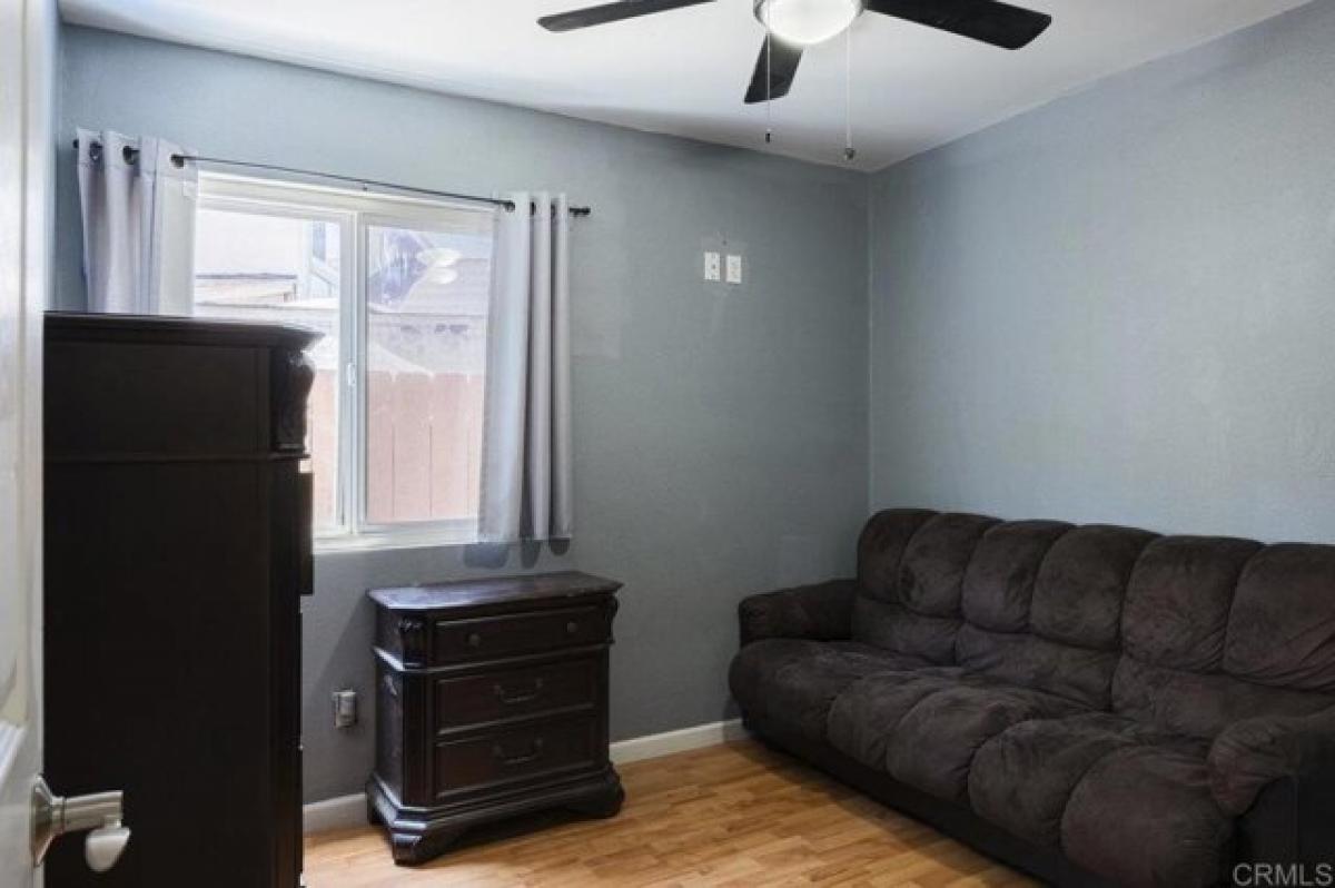 Picture of Home For Sale in Spring Valley, California, United States