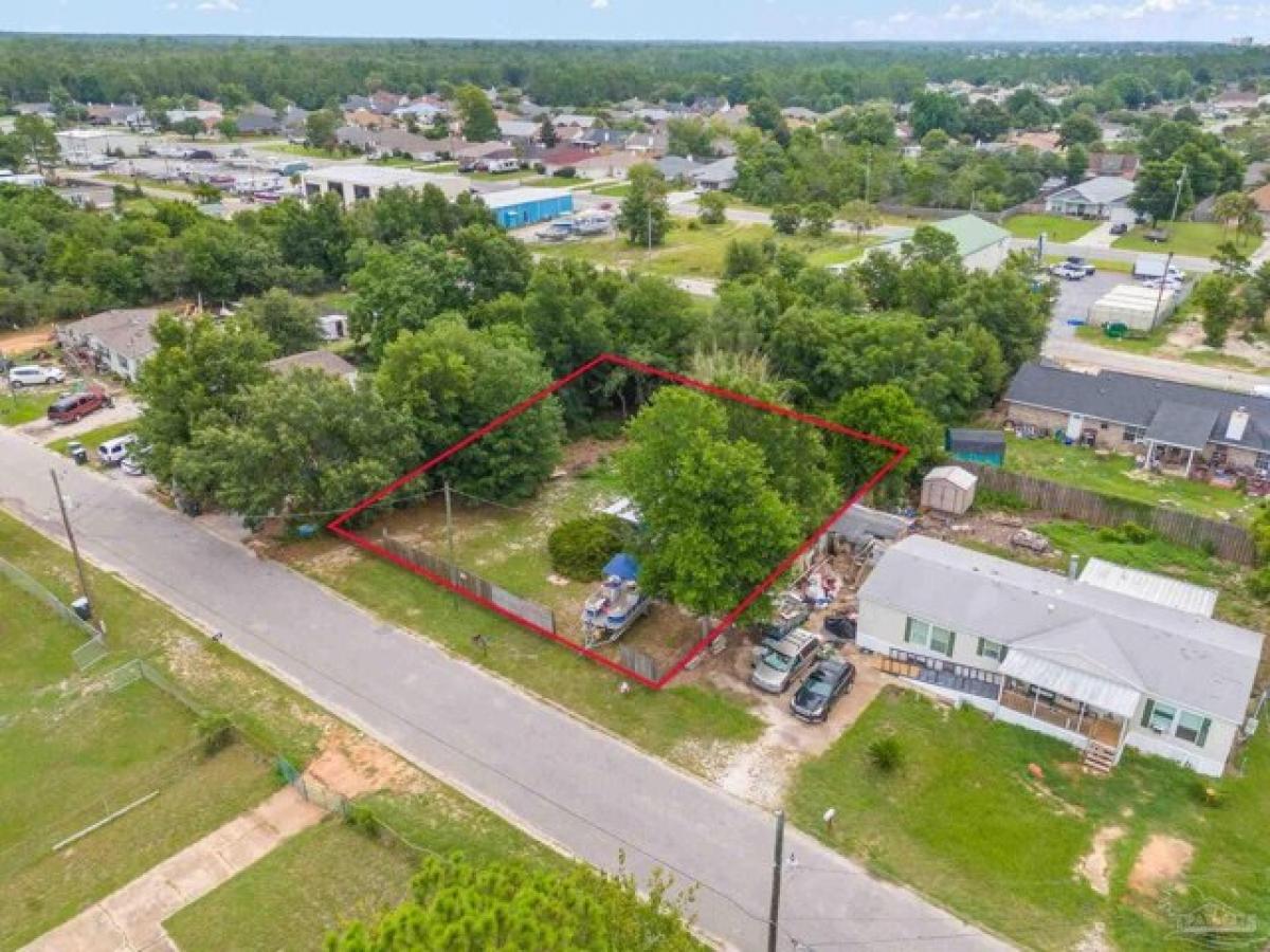 Picture of Residential Land For Sale in Pensacola, Florida, United States