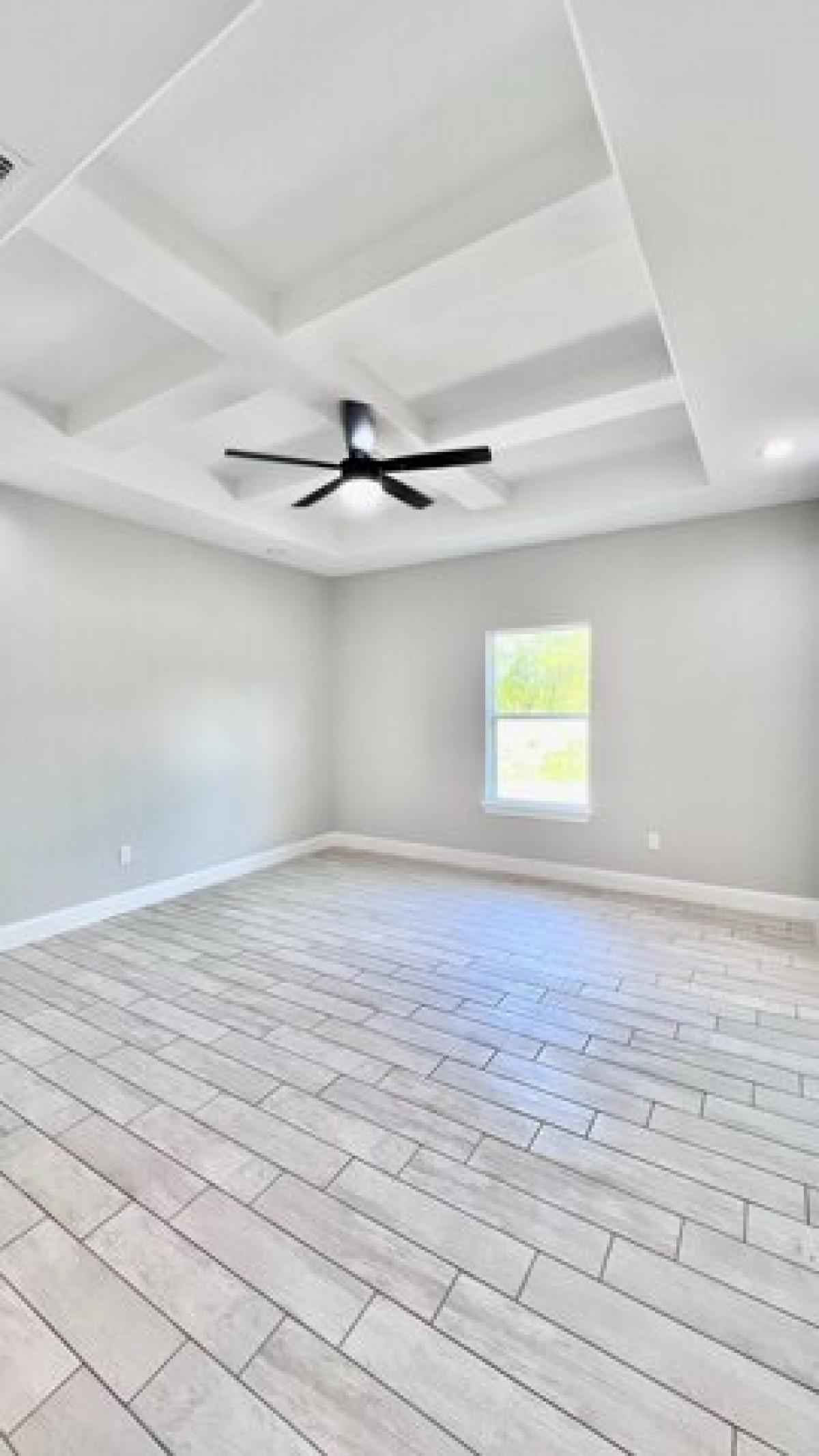 Picture of Home For Sale in Eagle Pass, Texas, United States