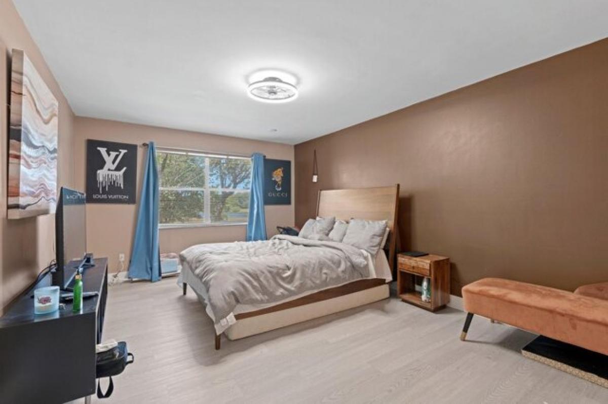 Picture of Home For Sale in Lauderhill, Florida, United States