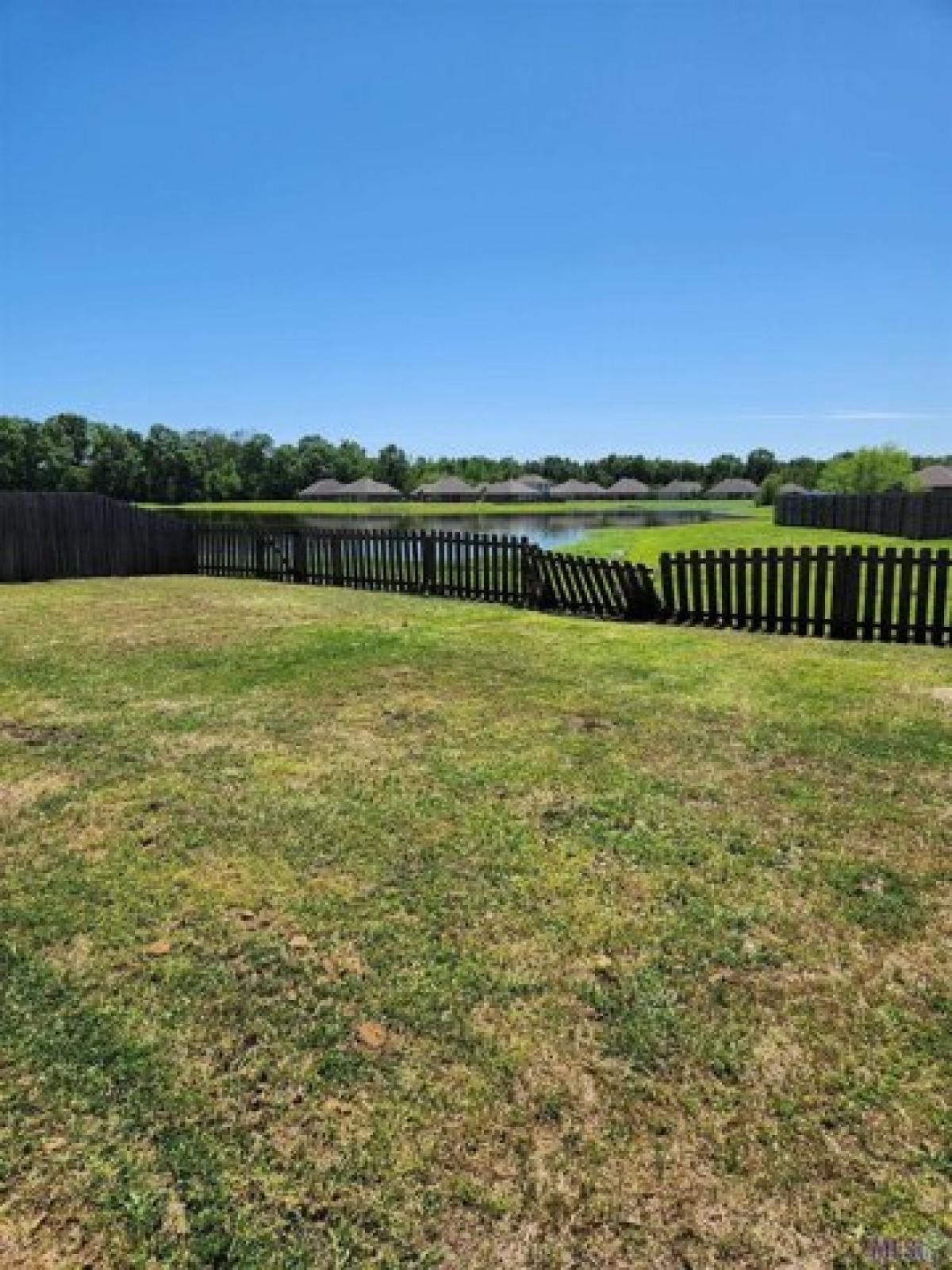 Picture of Home For Sale in Zachary, Louisiana, United States