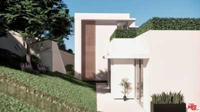 Residential Land For Sale in Encino, California