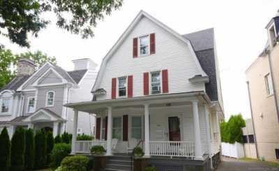 Apartment For Rent in 