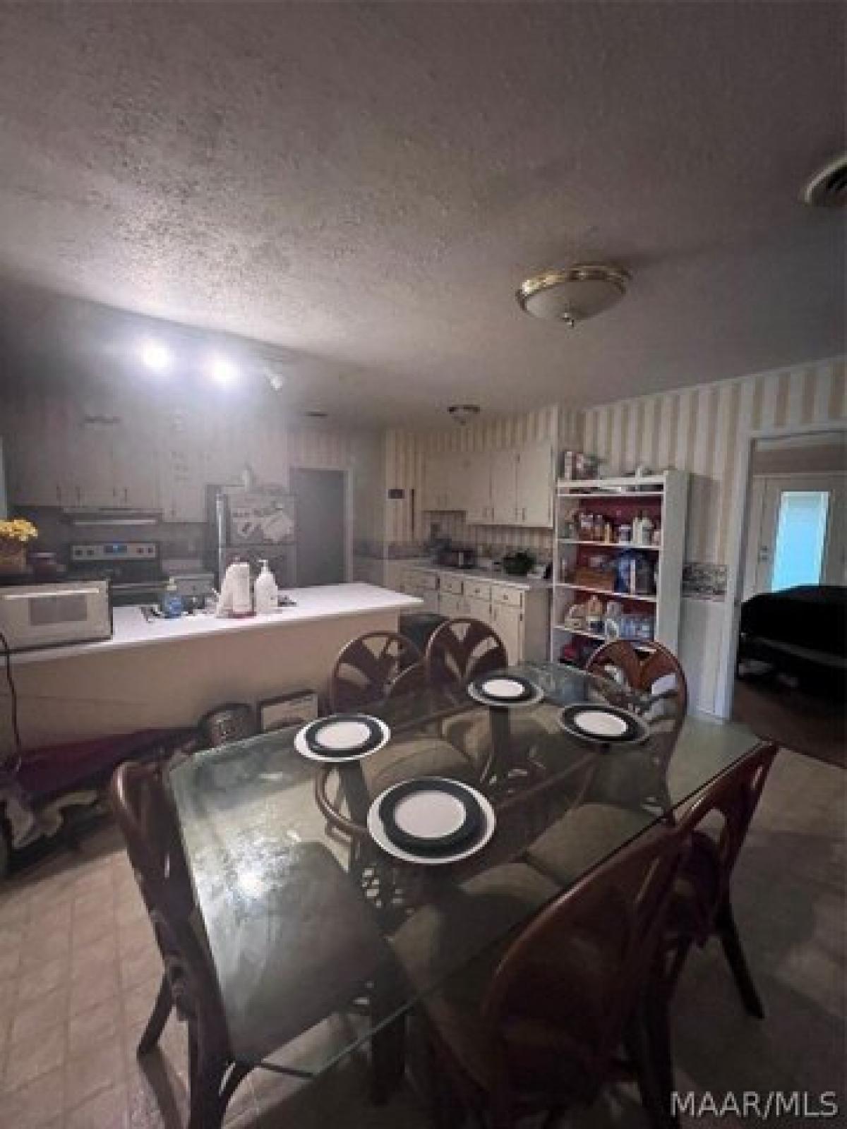 Picture of Home For Sale in Ozark, Alabama, United States