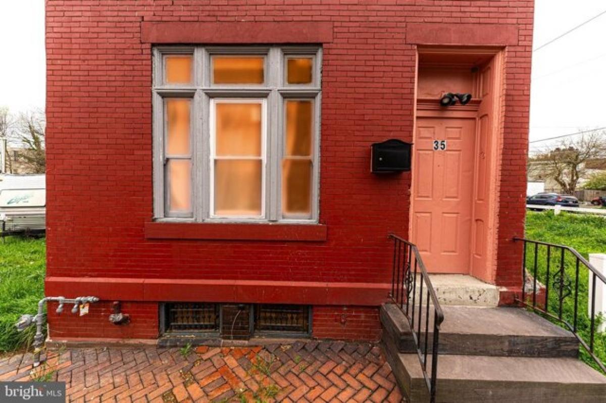 Picture of Home For Sale in Harrisburg, Pennsylvania, United States