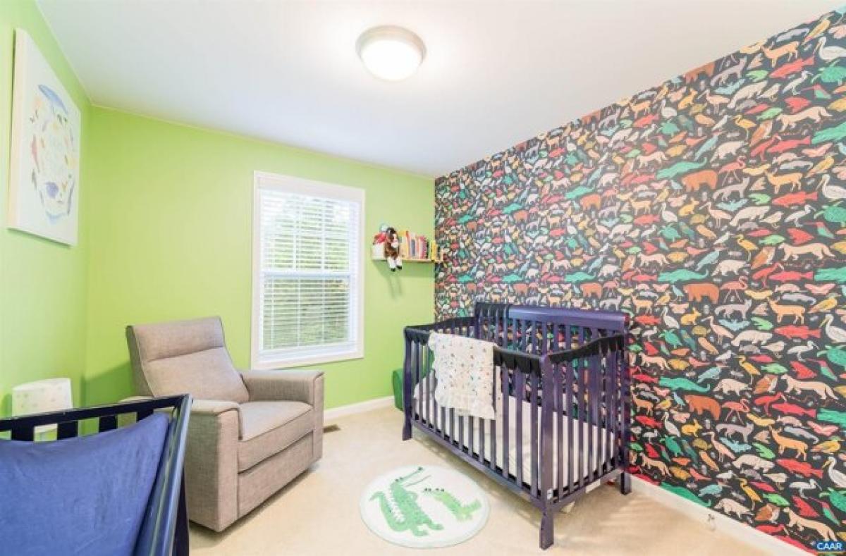 Picture of Home For Sale in Charlottesville, Virginia, United States