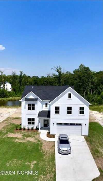 Home For Sale in Hampstead, North Carolina