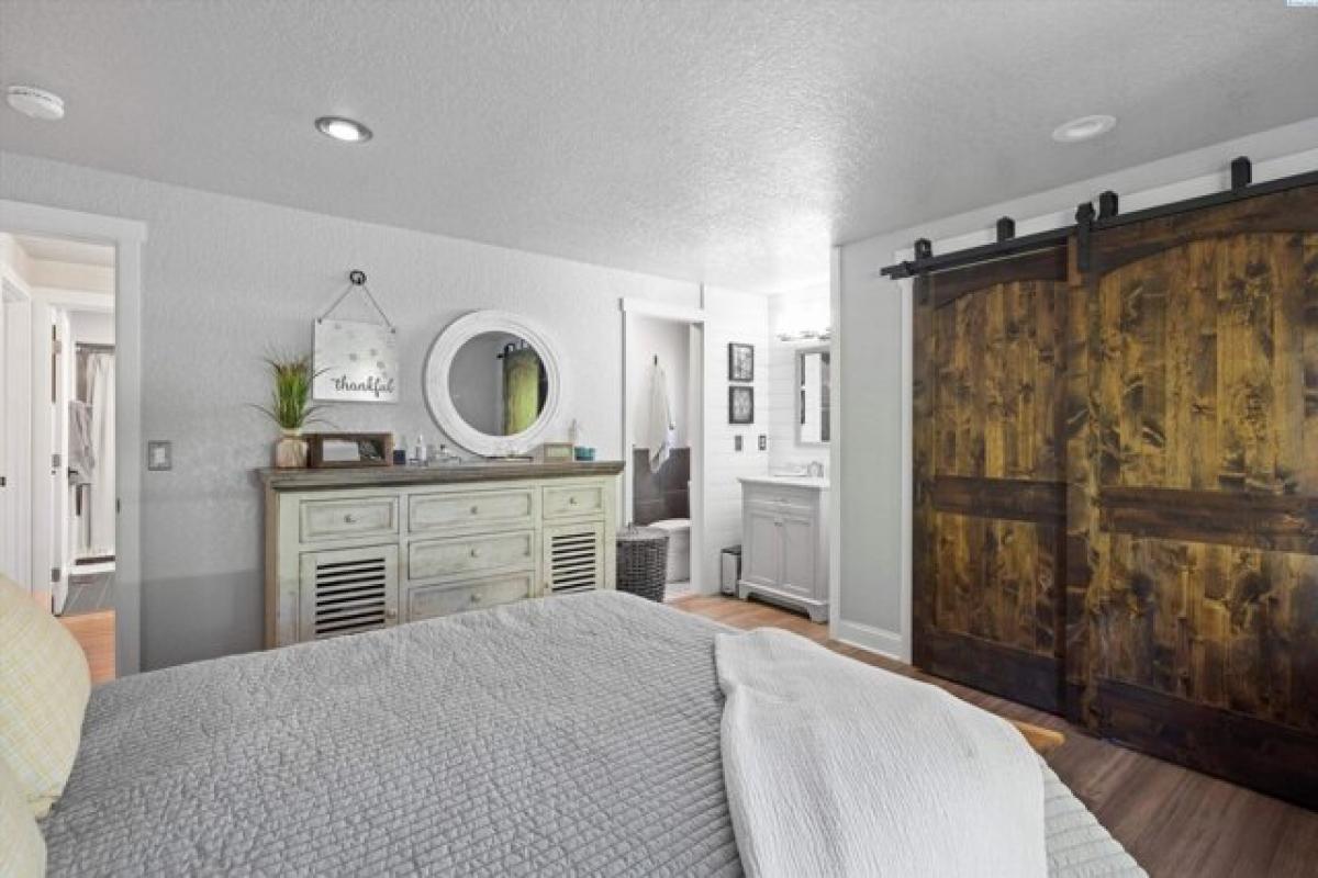 Picture of Home For Sale in Kennewick, Washington, United States