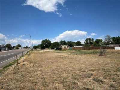 Home For Sale in Thornton, Colorado