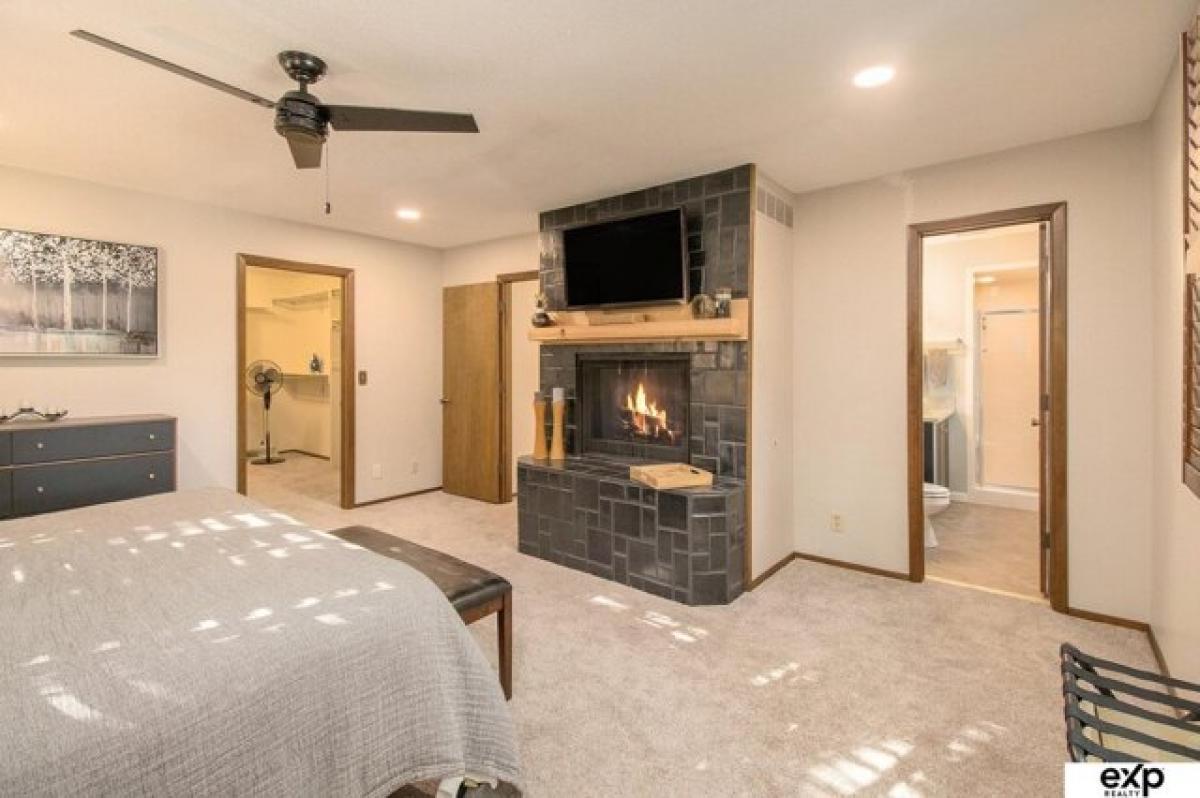 Picture of Home For Sale in Bellevue, Nebraska, United States