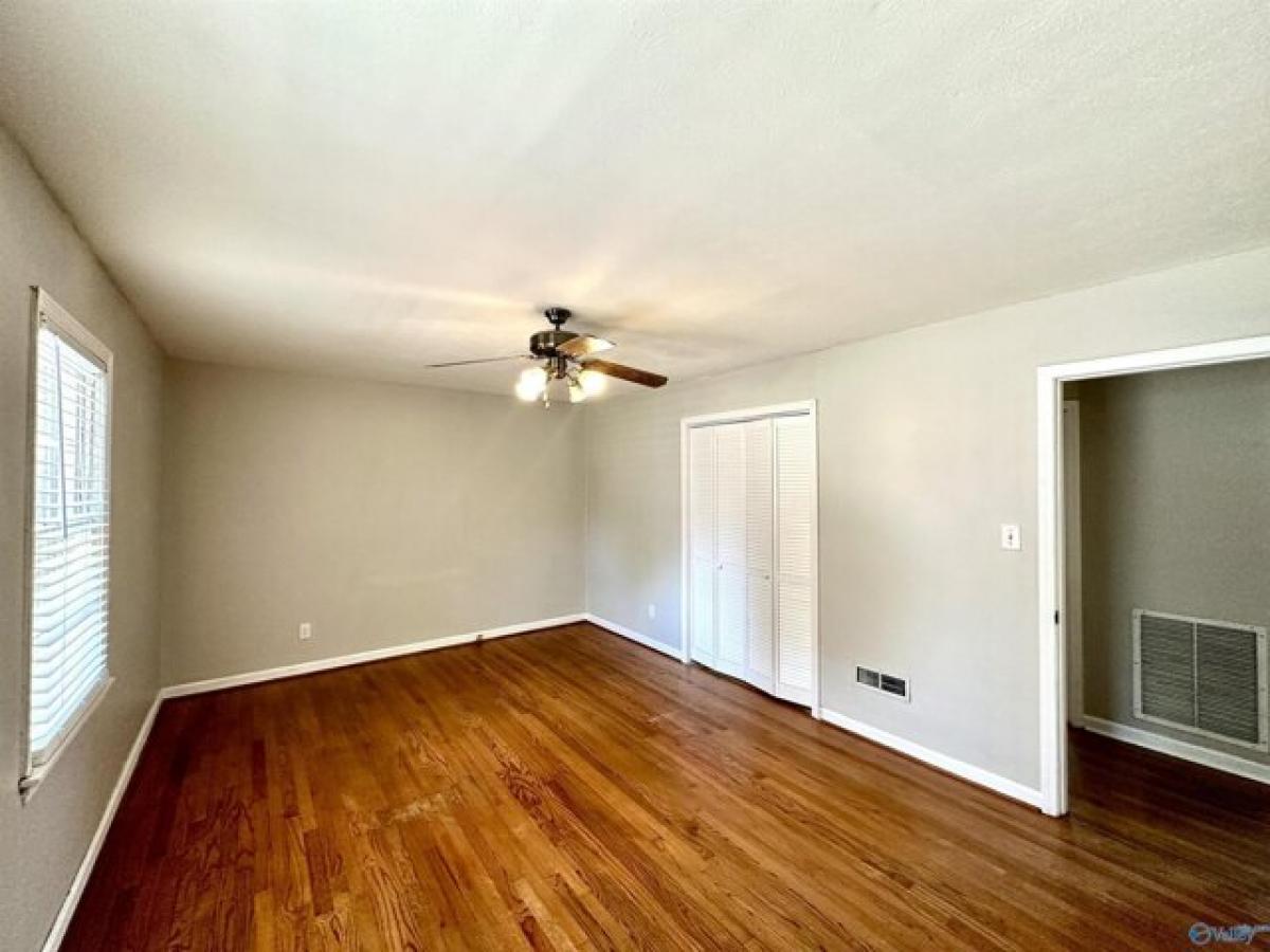 Picture of Home For Sale in Gadsden, Alabama, United States