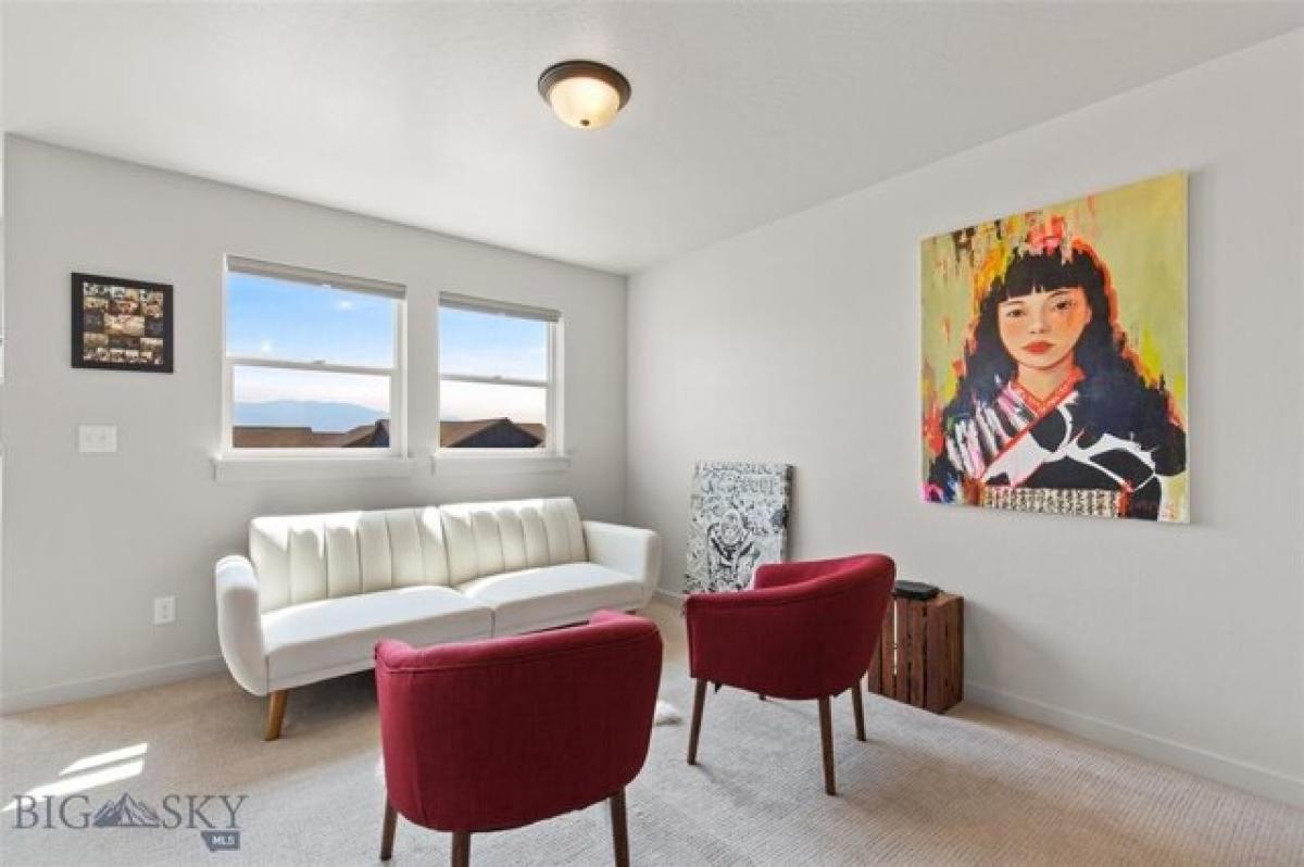 Picture of Home For Sale in Belgrade, Montana, United States