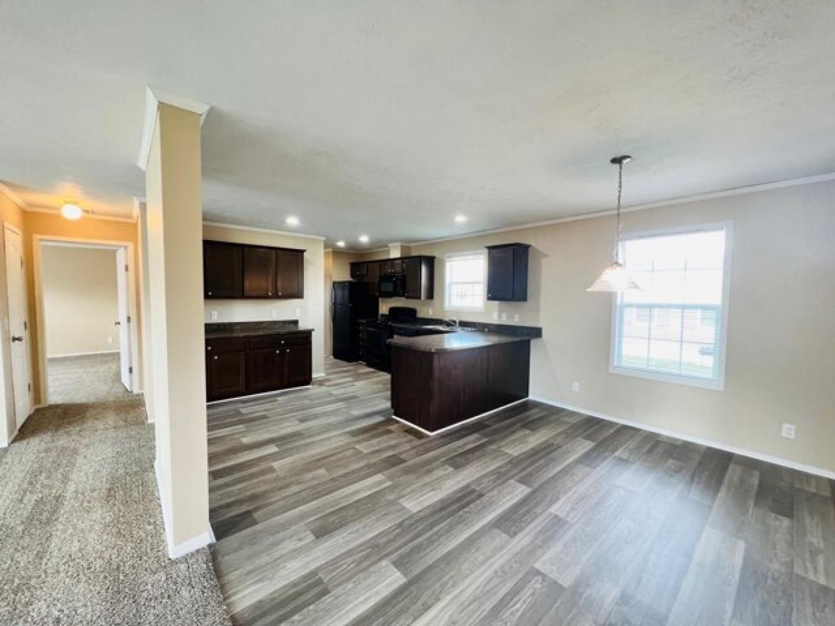 Picture of Home For Sale in Jackson, Michigan, United States