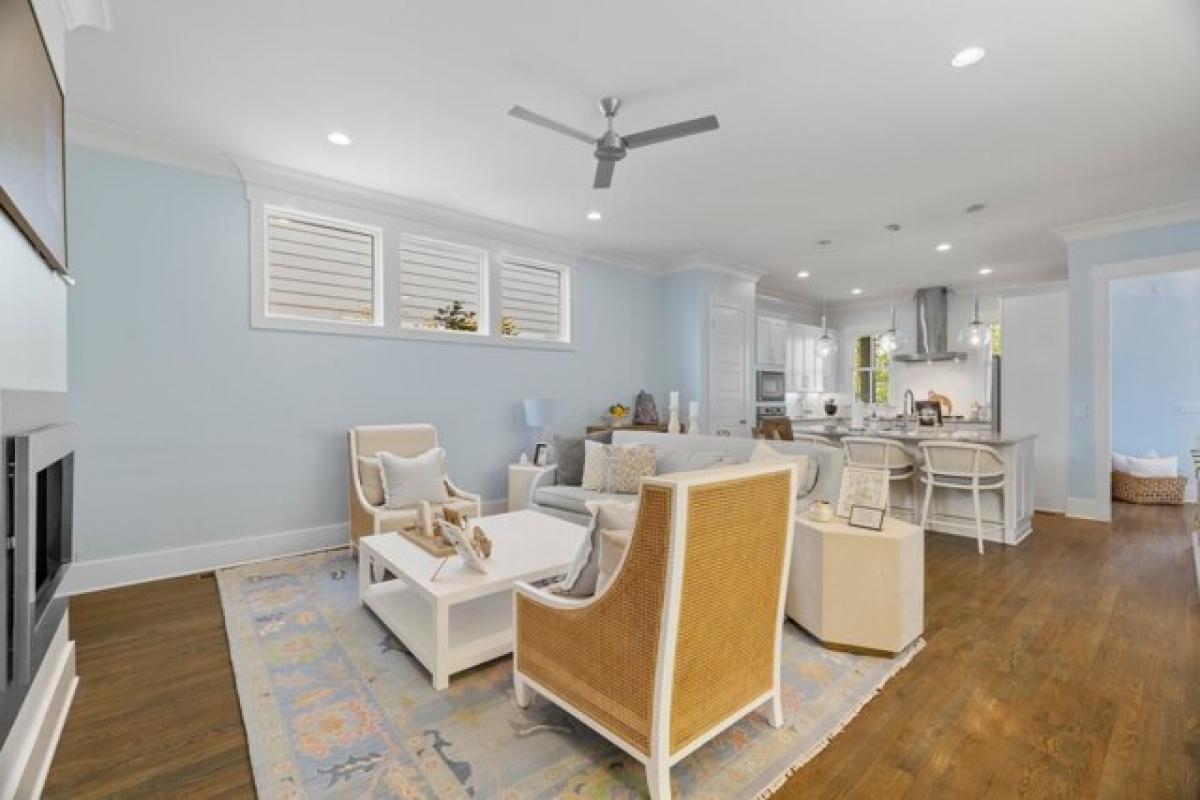 Picture of Home For Sale in Franklin, Tennessee, United States