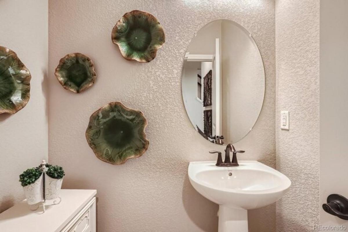 Picture of Home For Sale in Parker, Colorado, United States