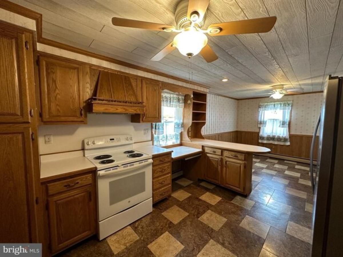 Picture of Home For Sale in Cumberland, Maryland, United States