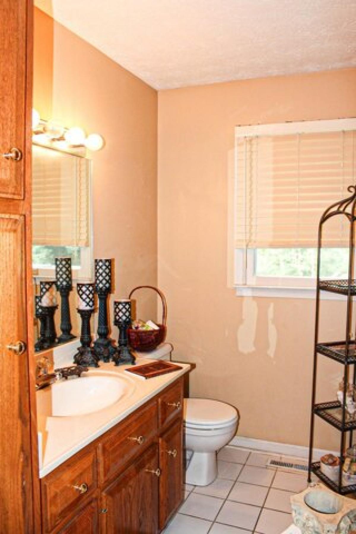 Picture of Home For Sale in Corbin, Kentucky, United States