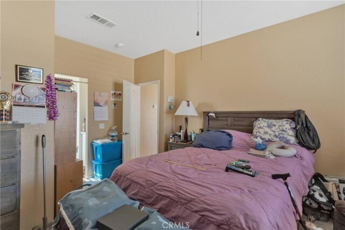 Picture of Home For Sale in Victorville, California, United States