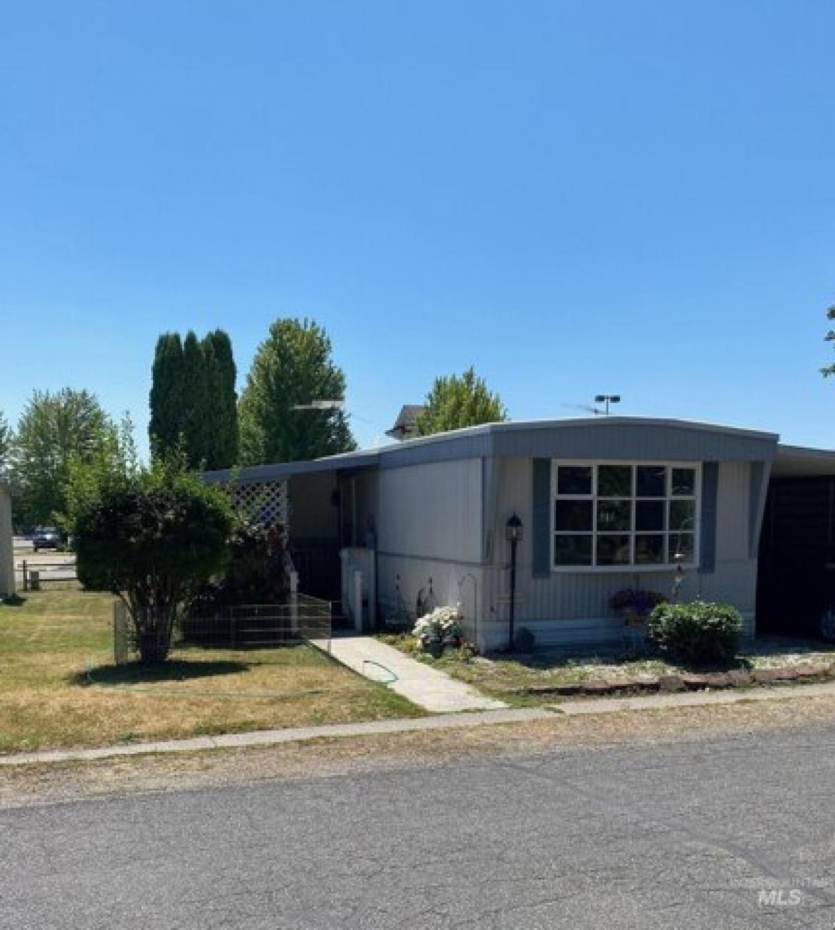 Picture of Home For Sale in Hayden, Idaho, United States