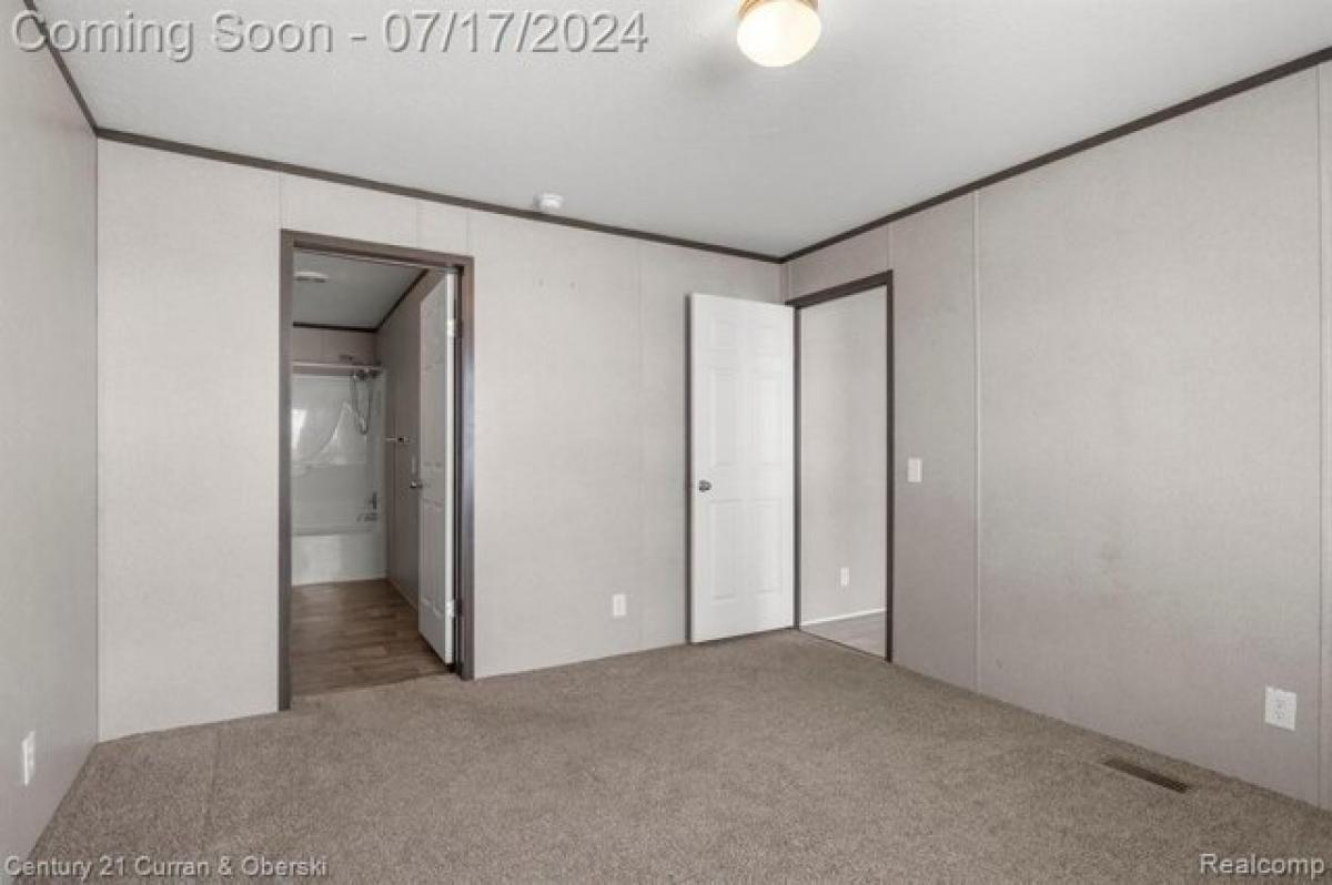 Picture of Home For Sale in Howell, Michigan, United States