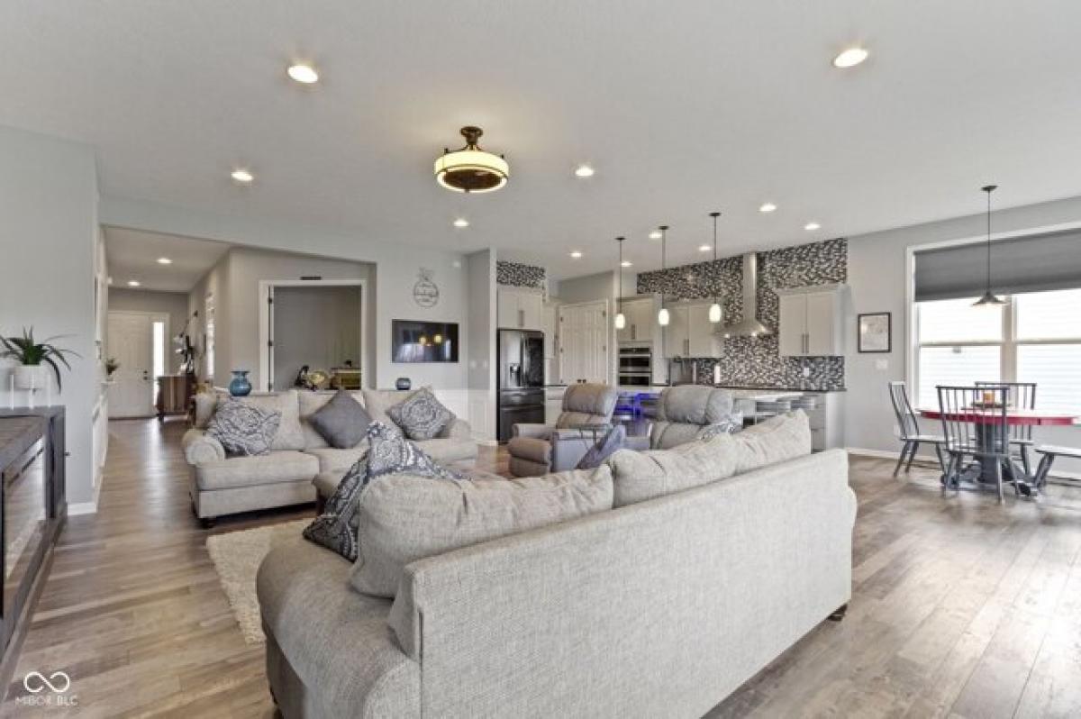 Picture of Home For Sale in Noblesville, Indiana, United States