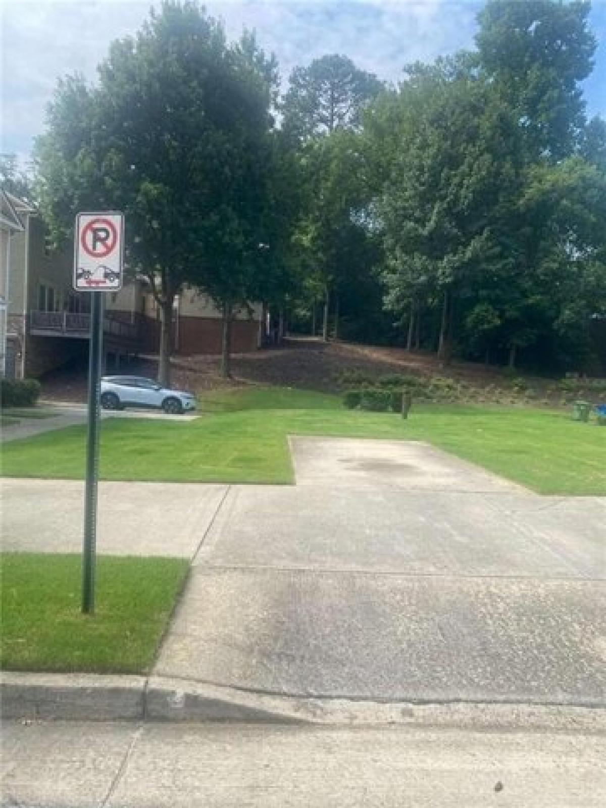 Picture of Residential Land For Sale in Atlanta, Georgia, United States