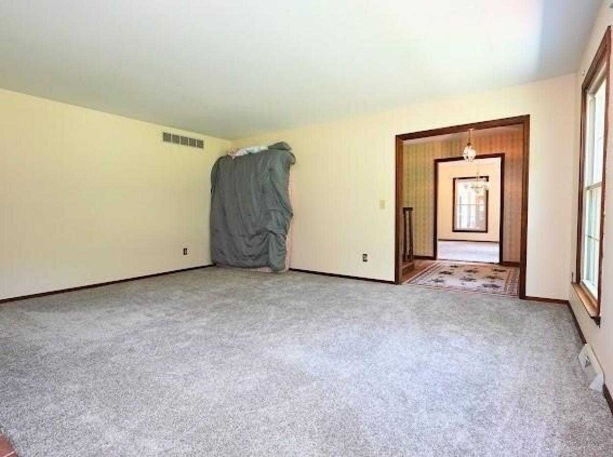 Picture of Home For Sale in Xenia, Ohio, United States