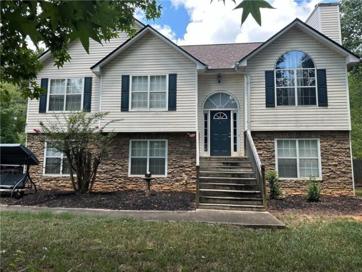 Picture of Home For Sale in McDonough, Georgia, United States