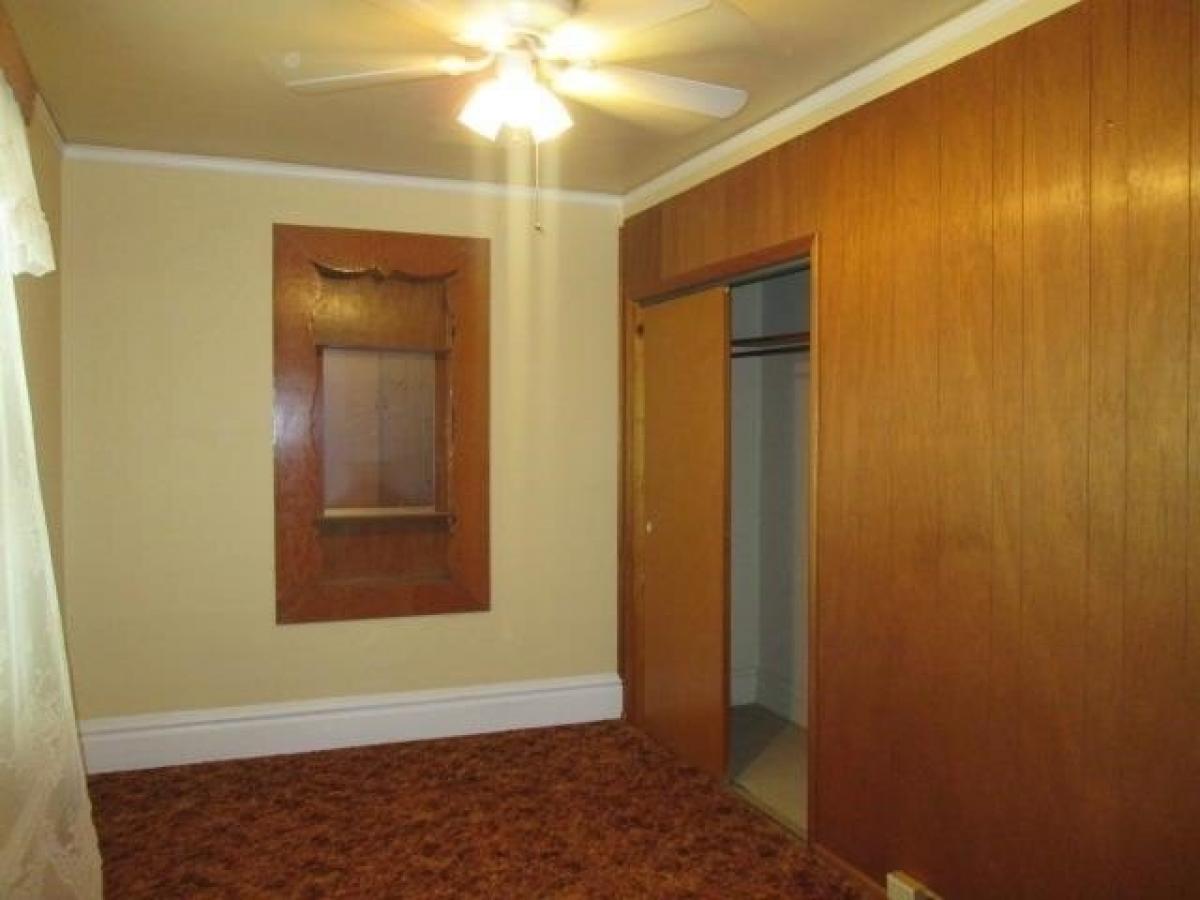 Picture of Home For Sale in Rockford, Illinois, United States