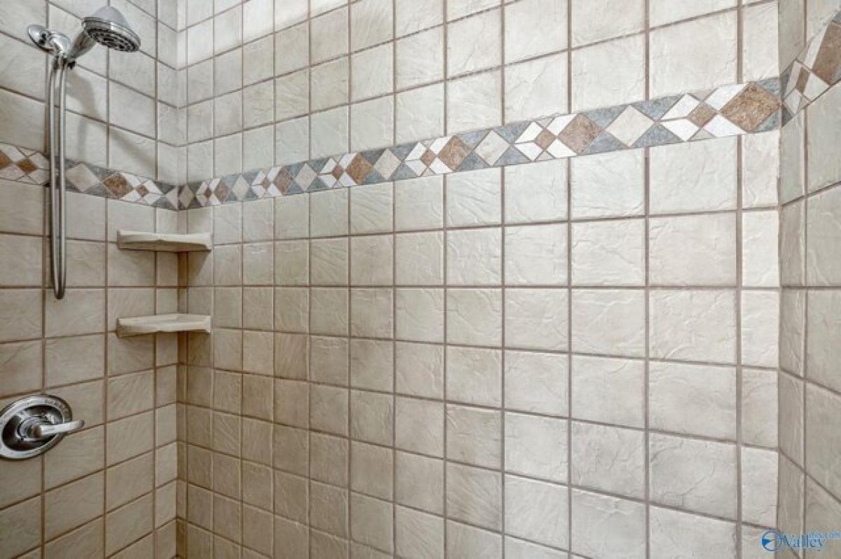 Picture of Home For Sale in Meridianville, Alabama, United States