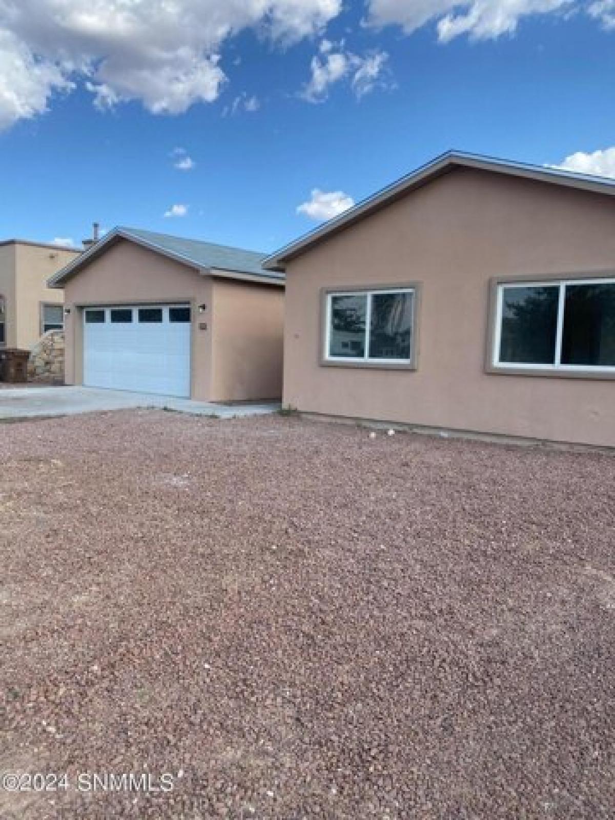 Picture of Home For Sale in Las Cruces, New Mexico, United States