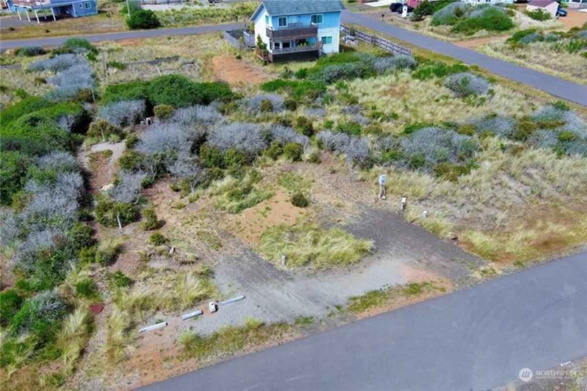 Picture of Residential Land For Sale in Ocean Shores, Washington, United States