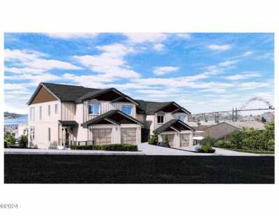 Home For Sale in Newport, Oregon