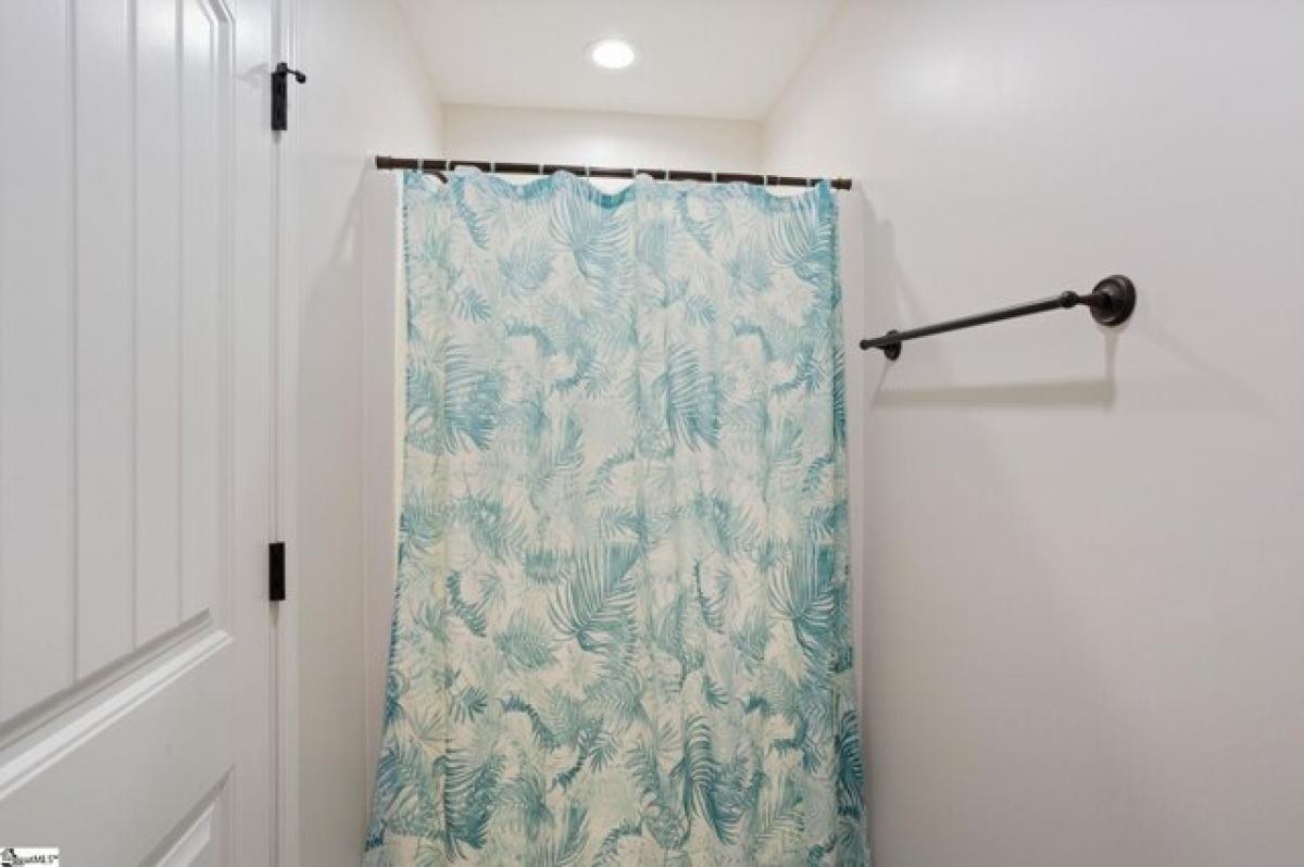 Picture of Home For Sale in Inman, South Carolina, United States