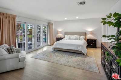 Home For Sale in Venice, California