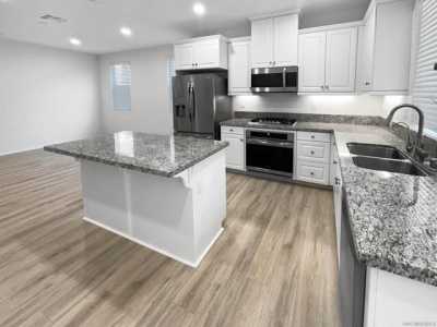 Home For Sale in Vista, California