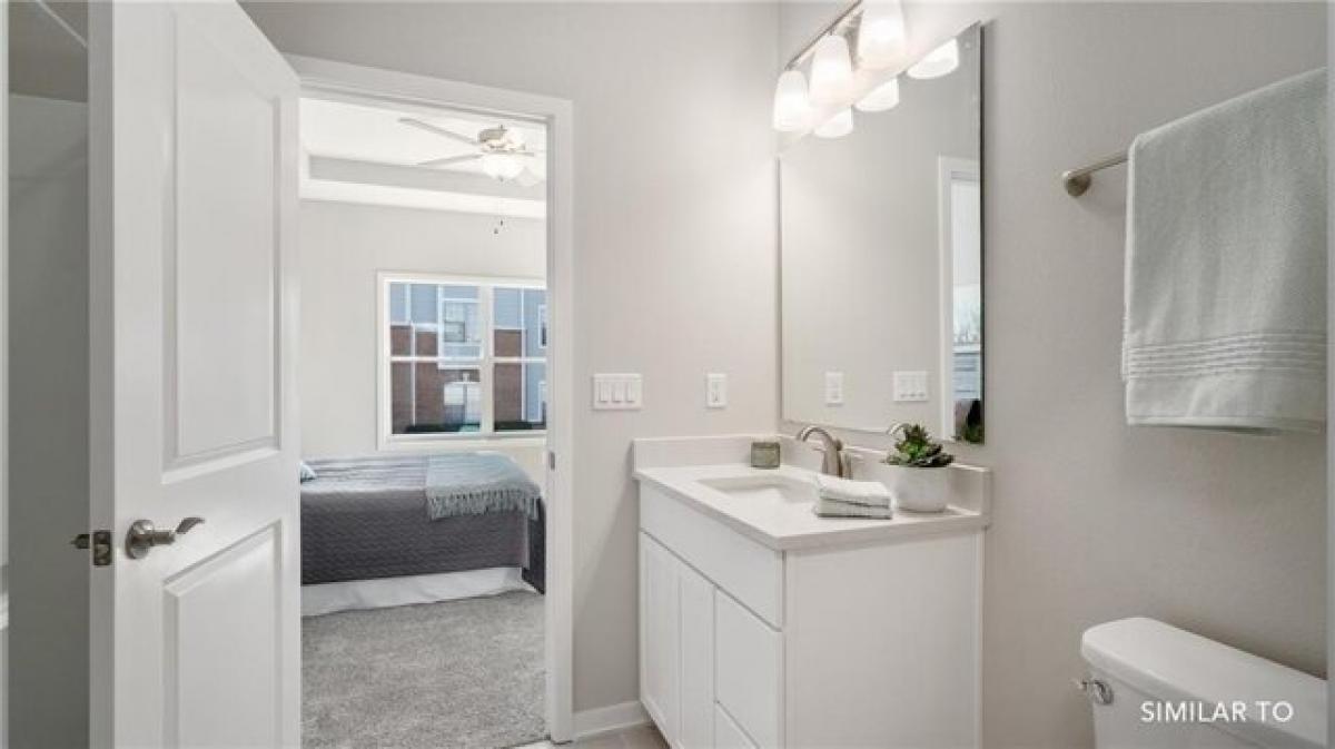 Picture of Home For Sale in Carlisle, Iowa, United States