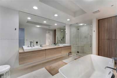 Home For Sale in North Miami Beach, Florida