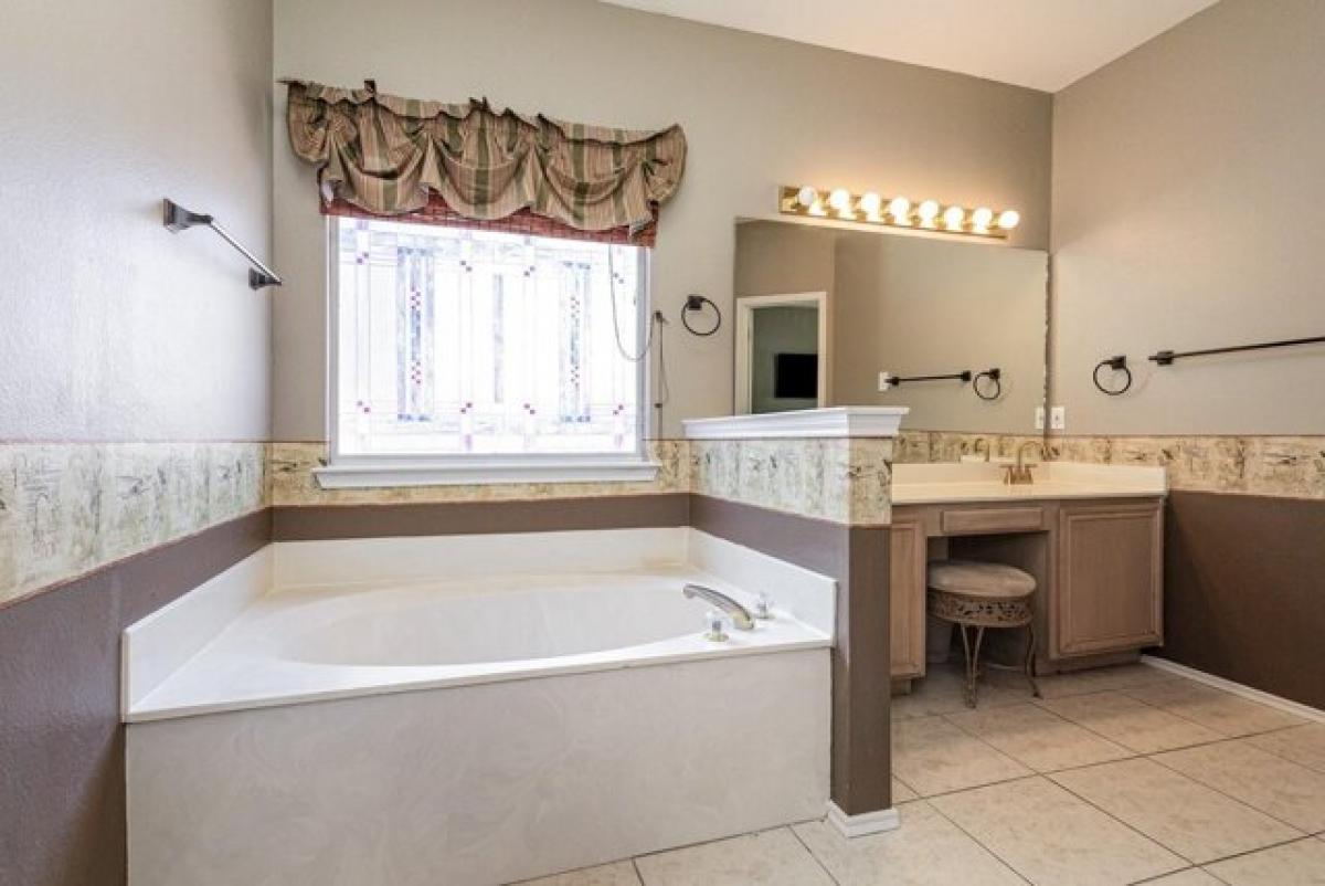 Picture of Home For Sale in Mansfield, Texas, United States