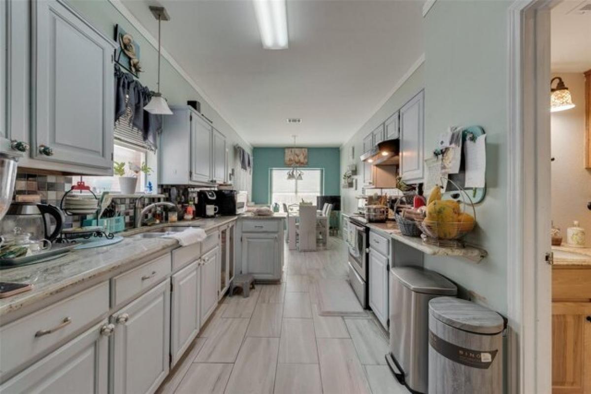 Picture of Home For Sale in Lewisville, Texas, United States