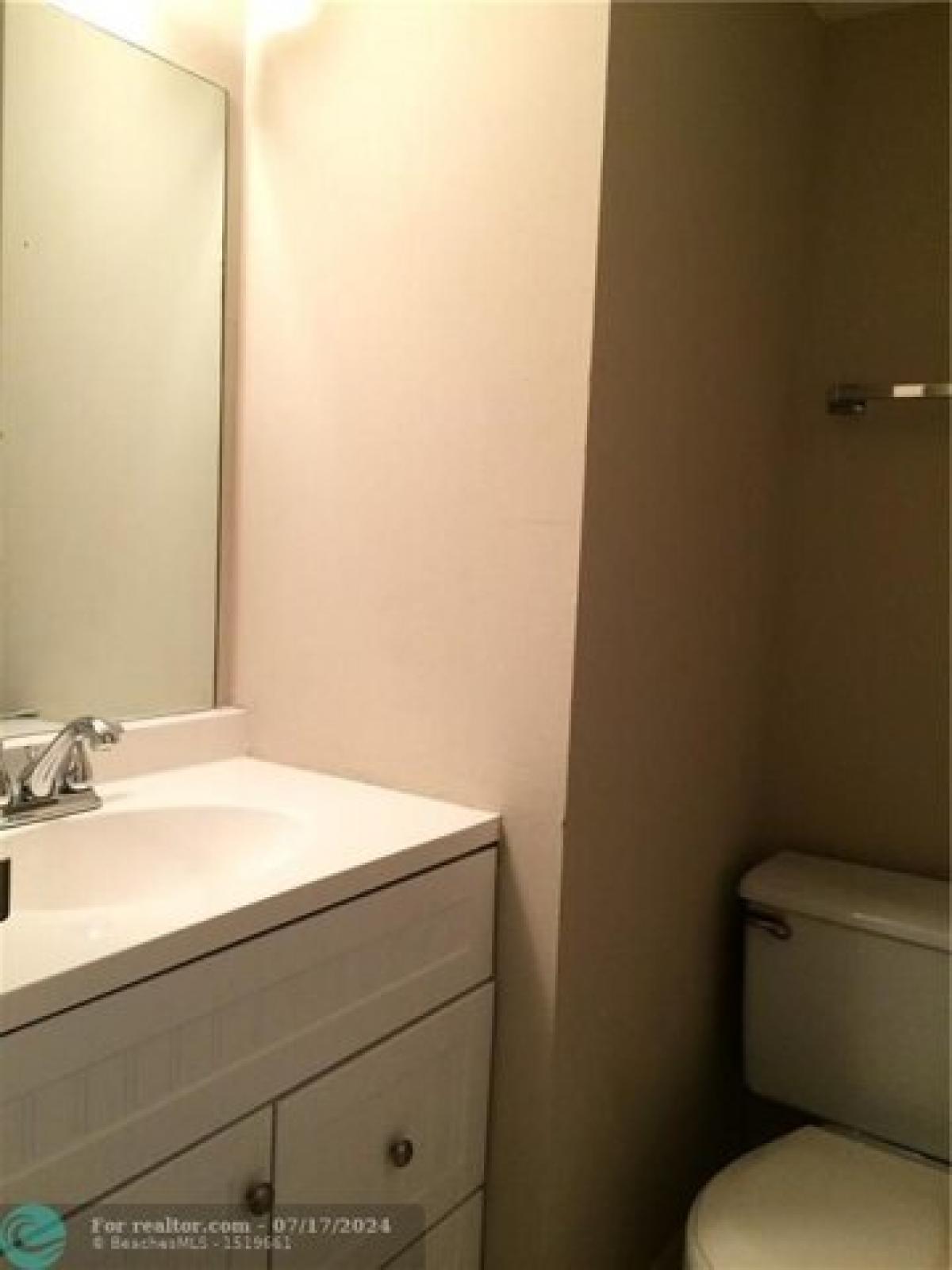 Picture of Home For Sale in Deerfield Beach, Florida, United States