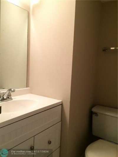 Home For Sale in Deerfield Beach, Florida