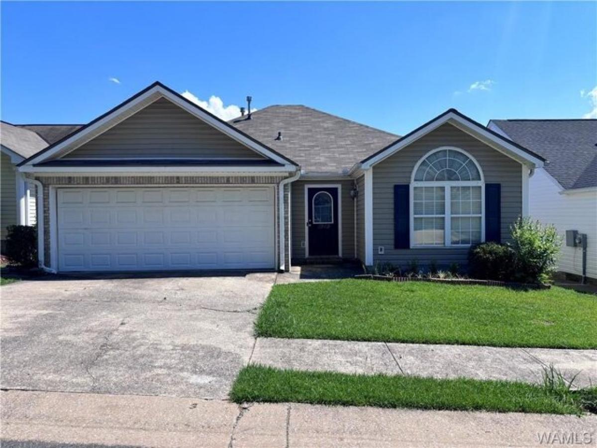 Picture of Home For Sale in Tuscaloosa, Alabama, United States