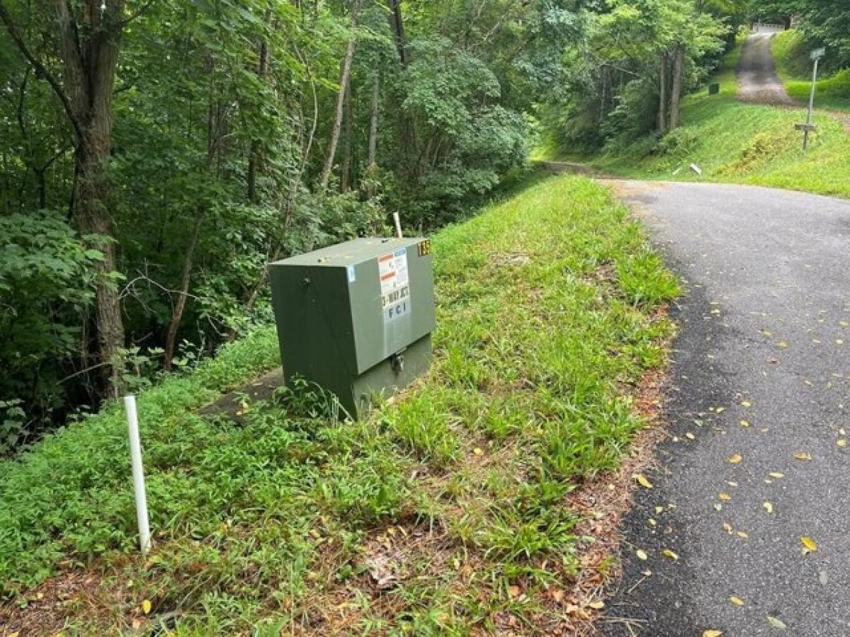 Picture of Residential Land For Sale in Murphy, North Carolina, United States