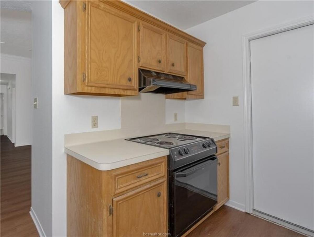 Picture of Home For Sale in Bryan, Texas, United States