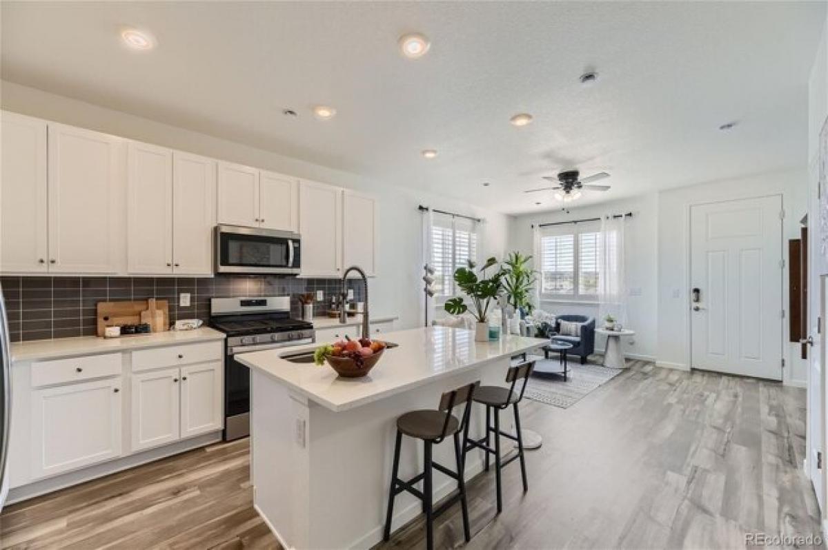 Picture of Home For Sale in Parker, Colorado, United States