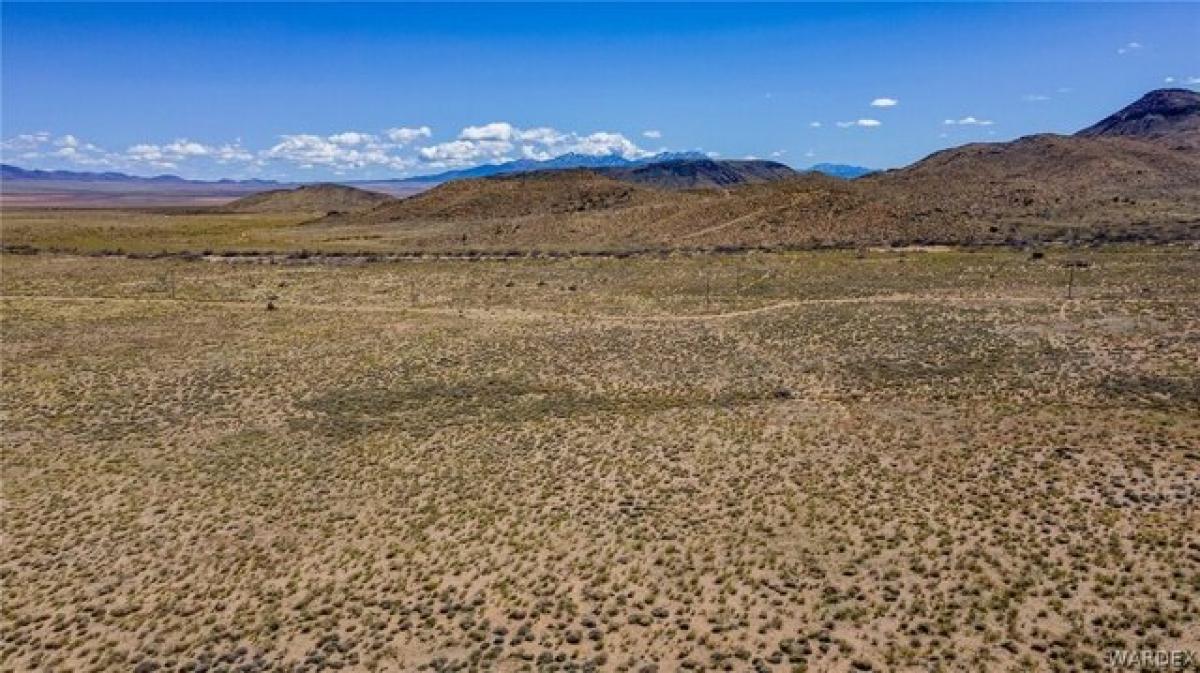 Picture of Residential Land For Sale in Kingman, Arizona, United States