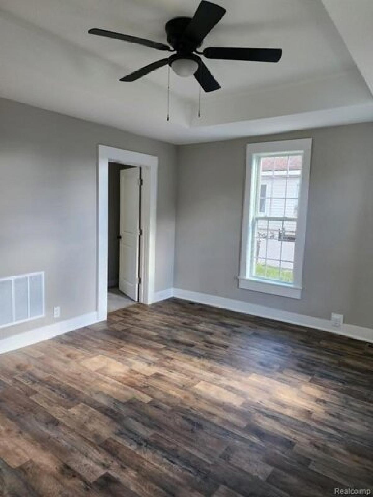 Picture of Home For Sale in Howell, Michigan, United States